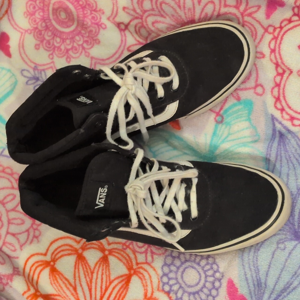 Vans Ladies Black and White High-Tops Womens Size 8.5 - Picture 2 of 10